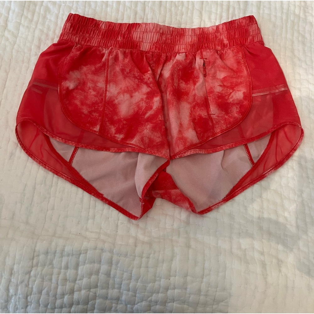 Lululemon Pink Tie Dye Shorts 2.5 size 6